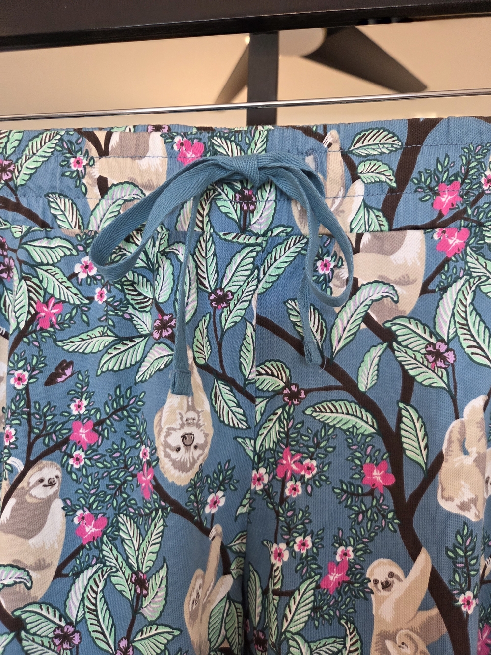 New Vera Bradley Sloth Pajama Pants NWT + Free NWT Altar'd State Pink Cami XXL - Picture 4 of 13